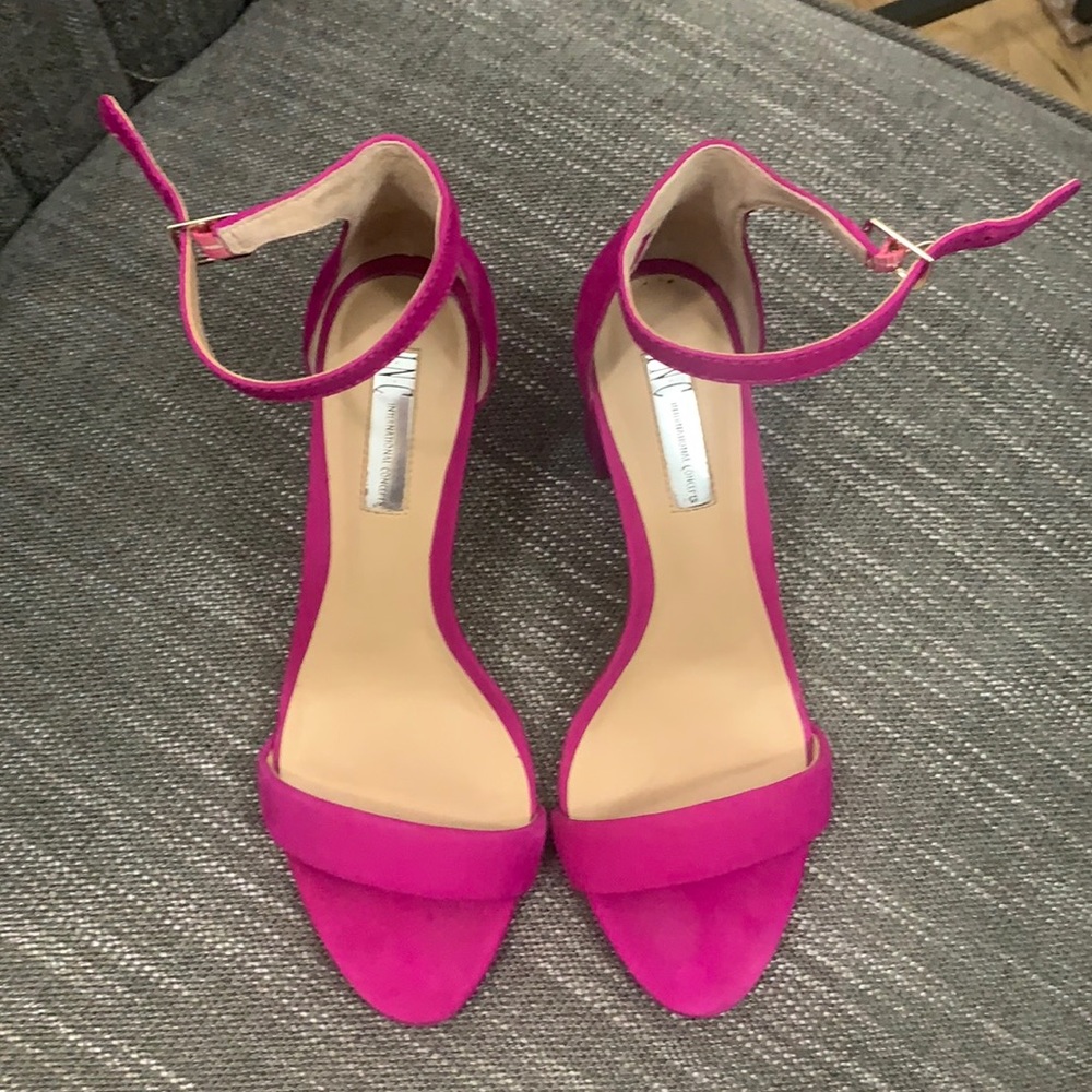 Beautiful magenta block heels!